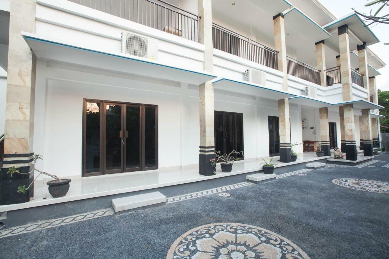 Yankee Fara 14 Hotel Seminyak  Luaran gambar