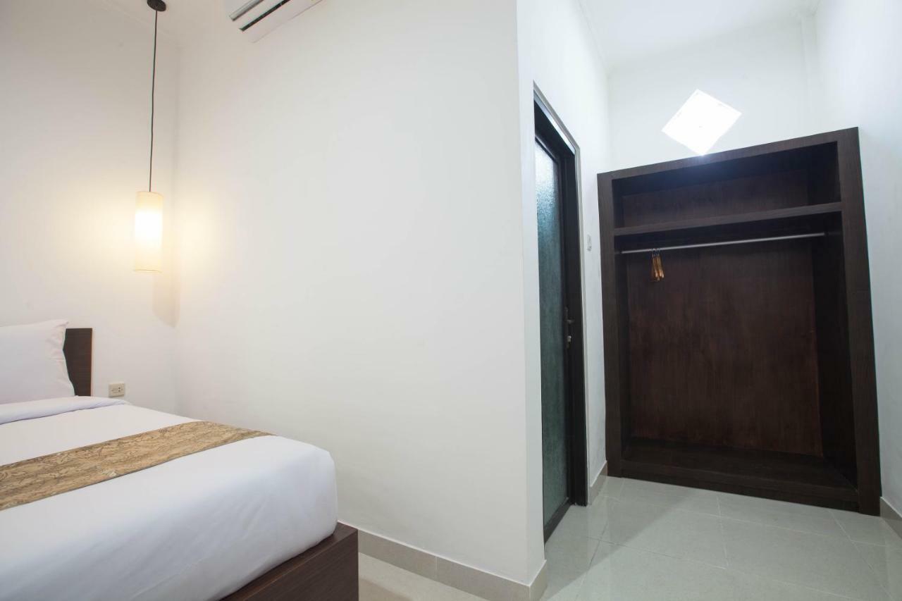Yankee Fara 14 Hotel Seminyak  Luaran gambar
